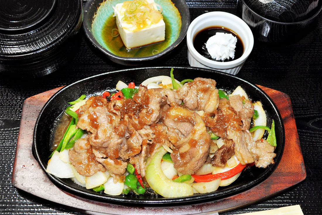 牛カルビ鉄板焼き